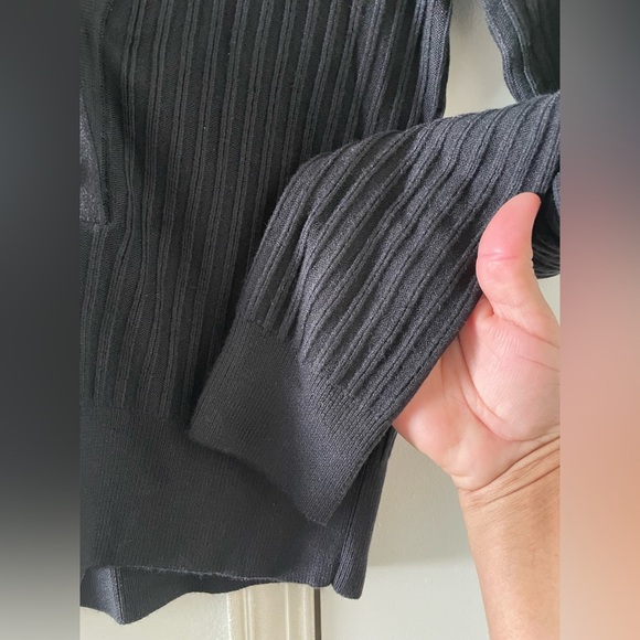 PILCRO The Kassidy Deep-V-Neck Pullover Sweater - Picture 7 of 8